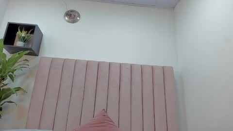 Camila online show from 02-07-25, 03:34