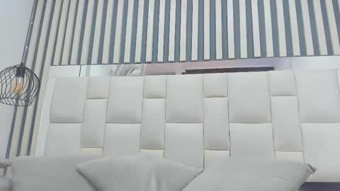 Camila online show from 10-10-25, 03:49