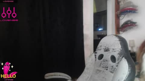 Snapshot of camila_bigcock_ts chatting on 06-17-26, 07:11 camila online show from 06-17-26, 07:11