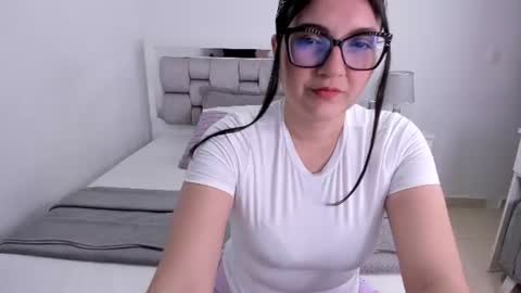 Camila buitrago online show from 06-30-26, 01:28
