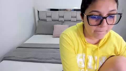 Camila buitrago online show from 07-28-26, 01:01