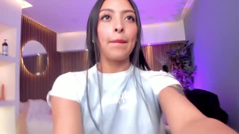 Camila online show from 12-18-24, 10:02