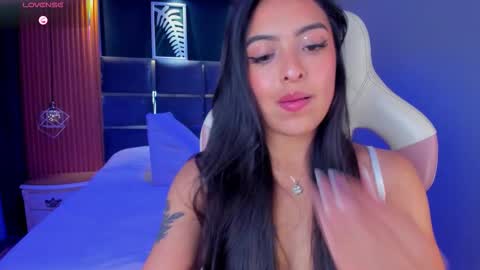 Camila online show from 09-20-25, 03:51