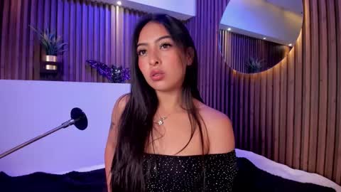 Camila online show from 10-22-25, 04:24