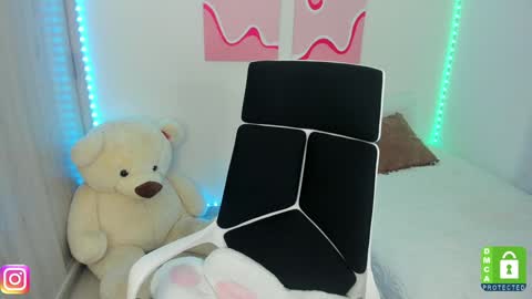  C A M I  online show from 01-16-25, 10:55