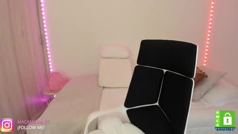  C A M I  online show from 10-01-25, 02:39