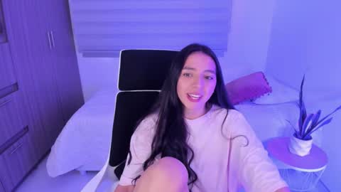  C A M I  online show from 02-18-26, 06:04