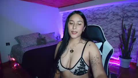 Camila Roose online show from 06-20-26, 12:25