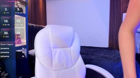 camila_martinez9 online show from 03-07-25, 05:49