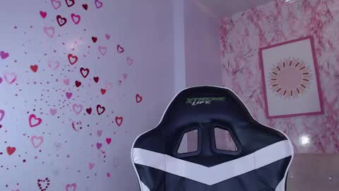 Cami online show from 01-24-25, 11:04