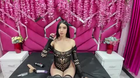 Snapshot of camila_reyess_ chatting on 01-28-25, 03:36 camila_reyess_ online show from 01-28-25, 03:36