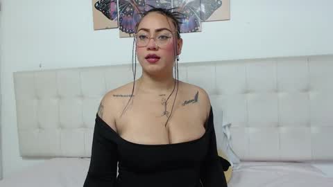 Camila online show from 10-16-25, 12:28