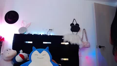 camila_torresss online show from 06-22-26, 08:06