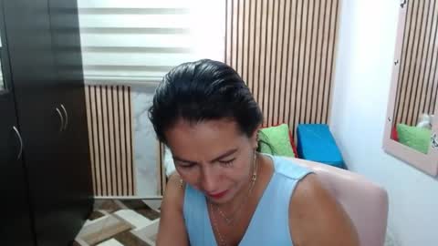 Camila Vargas online show from 05-06-26, 03:39