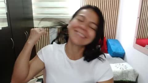 Camila Vargas online show from 05-26-26, 03:41