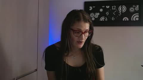 Camila ventura online show from 11-07-25, 10:10