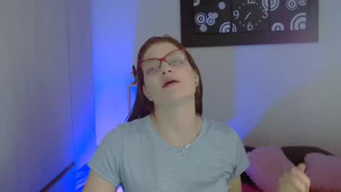 Camila ventura online show from 05-16-26, 12:37