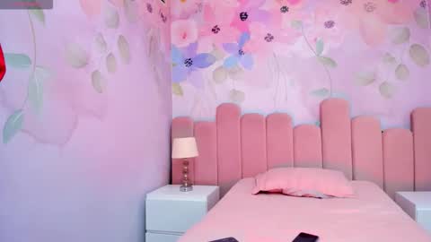 Snapshot of camilahunter__ chatting on 11-27-25, 02:57 Camila online show from 11-27-25, 02:57