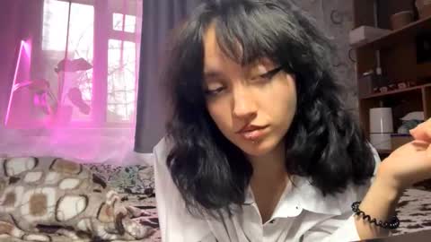 Snapshot of camilaligons chatting on 11-29-25, 09:12 Reily online show from 11-29-25, 09:12