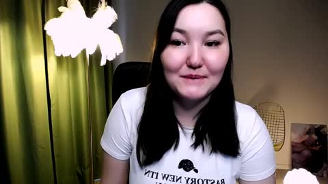 camilamartiez online show from 04-30-26, 11:49