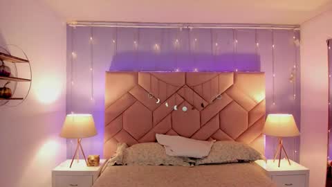 Camila  online show from 09-30-25, 11:37