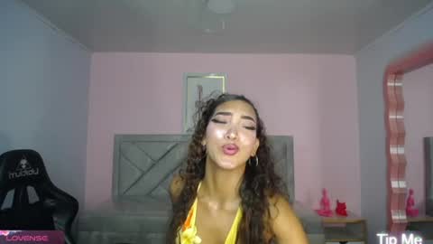 Snapshot of camilavixen_ch chatting on 06-13-26, 01:53 camila online show from 06-13-26, 01:53