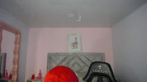 Snapshot of camilavixen_ch chatting on 07-09-26, 08:57 camila online show from 07-09-26, 08:57