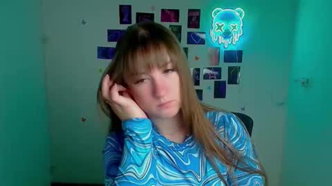 Snapshot of camilla_body chatting on 04-15-26, 05:36 Camilla online show from 04-15-26, 05:36
