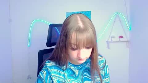 Snapshot of camilla_body chatting on 04-27-26, 11:19 Camilla online show from 04-27-26, 11:19