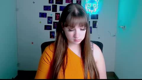 Snapshot of camilla_body chatting on 05-05-26, 05:48 Camilla online show from 05-05-26, 05:48