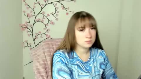 Snapshot of camilla_body chatting on 05-10-26, 05:34 Camilla online show from 05-10-26, 05:34