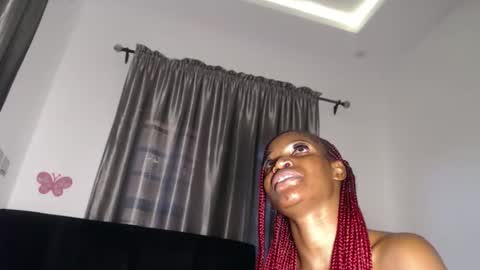 Snapshot of camilla_toosexy chatting on 10-17-25, 05:04 camilla online show from 10-17-25, 05:04