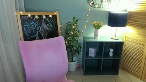 Snapshot of camilladreamer chatting on 05-22-26, 01:17 camilladreamer online show from 05-22-26, 01:17