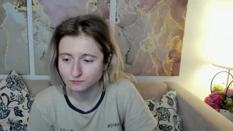 Snapshot of camilladreamer chatting on 05-25-26, 02:34 camilladreamer online show from 05-25-26, 02:34
