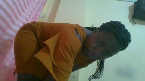 camillah_sweet online show from 11-30-25, 12:20