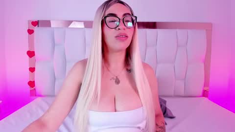 Camille online show from 04-07-26, 12:38