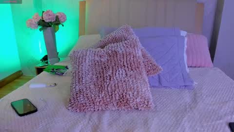 Camille Lynn online show from 10-02-25, 12:39