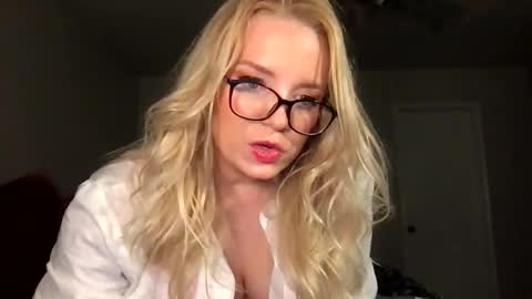 camilleclairexo online show from 05-15-26, 06:20