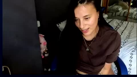 Snapshot of camilo0702 chatting on 07-21-26, 09:11 Camila and Camilo online show from 07-21-26, 09:11