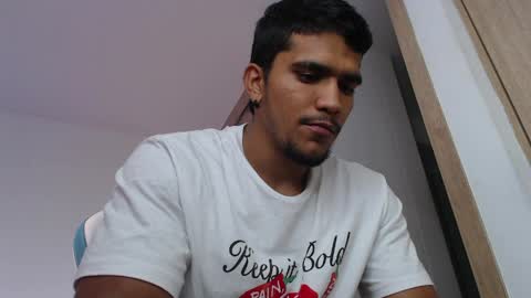 camilo_contre21 online show from 03-27-26, 08:52