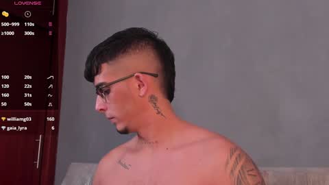 Snapshot of camilo_ospina_ chatting on 01-18-25, 09:45 INDEPENDENT MODEL online show from 01-18-25, 09:45