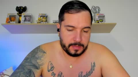 camilo_restrepo21 online show from 06-16-26, 12:13