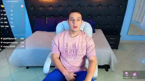 Snapshot of camilo_stark chatting on 01-07-25, 01:14 Camilo online show from 01-07-25, 01:14