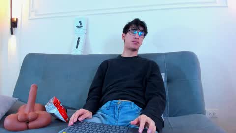 Camilo online show from 12-14-25, 03:12