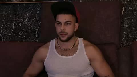 Snapshot of camilowatson chatting on 05-19-26, 01:33 Camilo Watson online show from 05-19-26, 01:33