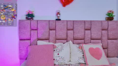 camiluxe online show from 10-18-25, 01:01