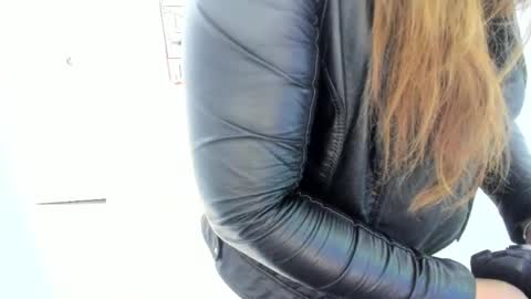 camixxx_m online show from 05-28-26, 11:29