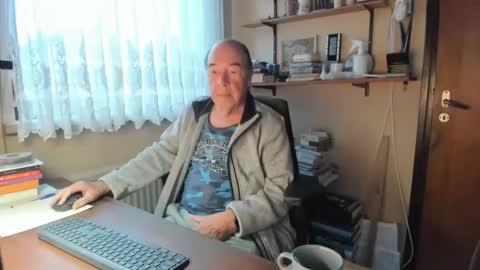 Snapshot of cammee chatting on 12-25-24, 08:07 Cammee online show from 12-25-24, 08:07