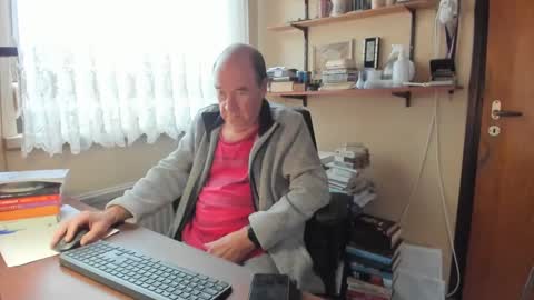 Snapshot of cammee chatting on 01-16-25, 11:58 Cammee online show from 01-16-25, 11:58