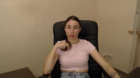 cammila horn online show from 12-17-25, 12:33